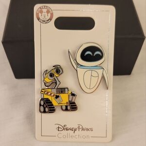 RARE Disney Parks Collection Pixar Wall-E & Eve 2 Pin Set New